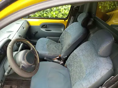 Renault KANGOO 1.9D 1999 - 2490 EUR, 243819 km - AUTO.MOTO.pt - 243819km - foto 7 de 9