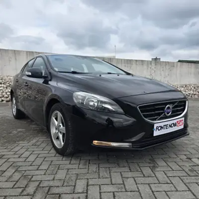 Volvo V40 2016 - 14500 EUR, 118000 km - AUTO.MOTO.pt - 118000km - foto 2 de 18