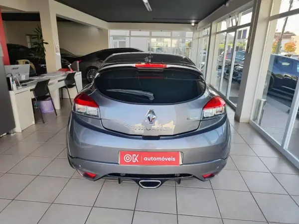 Renault Mégane Coupe 2010 - 18950 EUR, 157000 km - AUTO.MOTO.pt - 157000km - foto 10 de 39