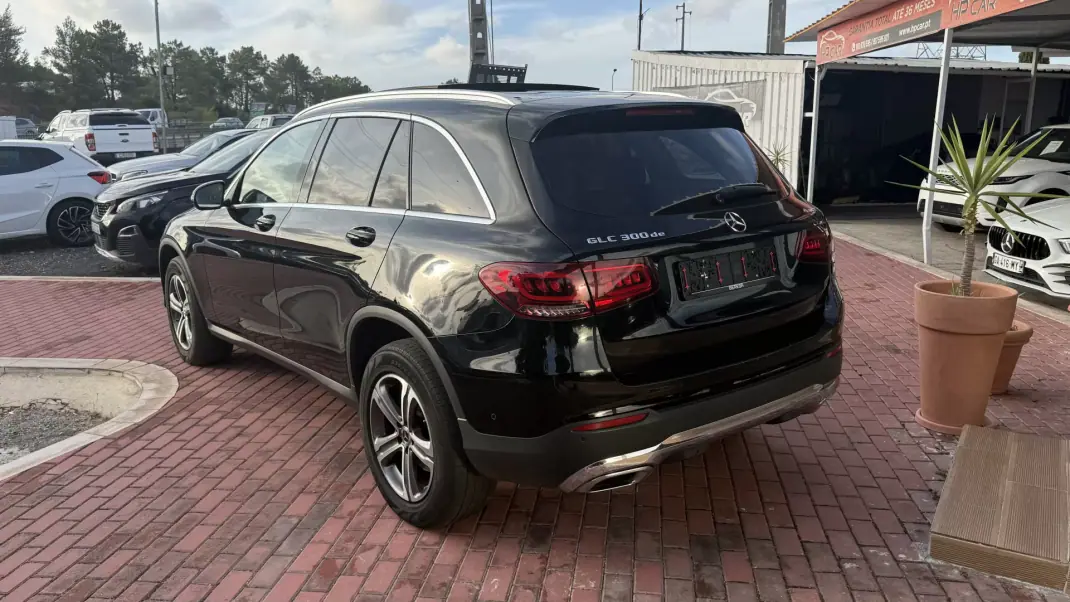 Mercedes-Benz GLC 300 2022 - 36990 EUR, 139000 km - 139000km - foto 15 de 41