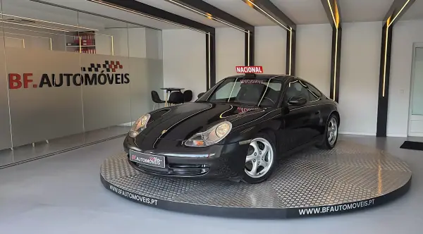Porsche 911 Carrera Coupé 320cv 2001 Gasolina — 96 263 km Porsche 911 Carrera Coupé 320cv 2001 Gasolina
