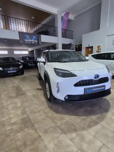 Toyota Yaris Cross 2024 - 26000 EUR, 47500 km - AUTO.MOTO.pt - 47500km - foto 2 de 41