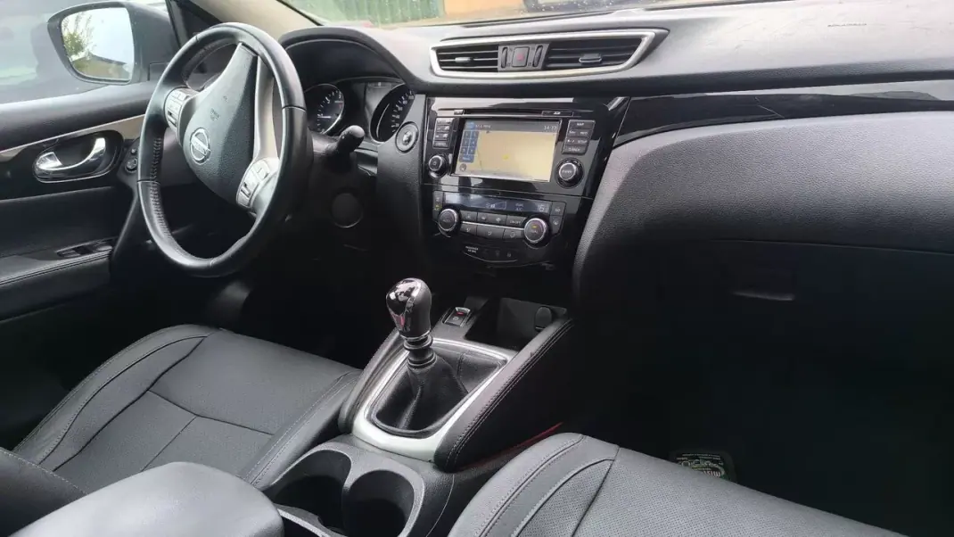 Nissan Qashqai 2015 - 12600 EUR, 167000 km - 167000km - foto 15 de 17