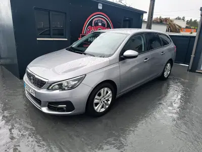 Peugeot 308 2020 - 13900 EUR, 168102 km - AUTO.MOTO.pt - 168102km - foto 3 de 28