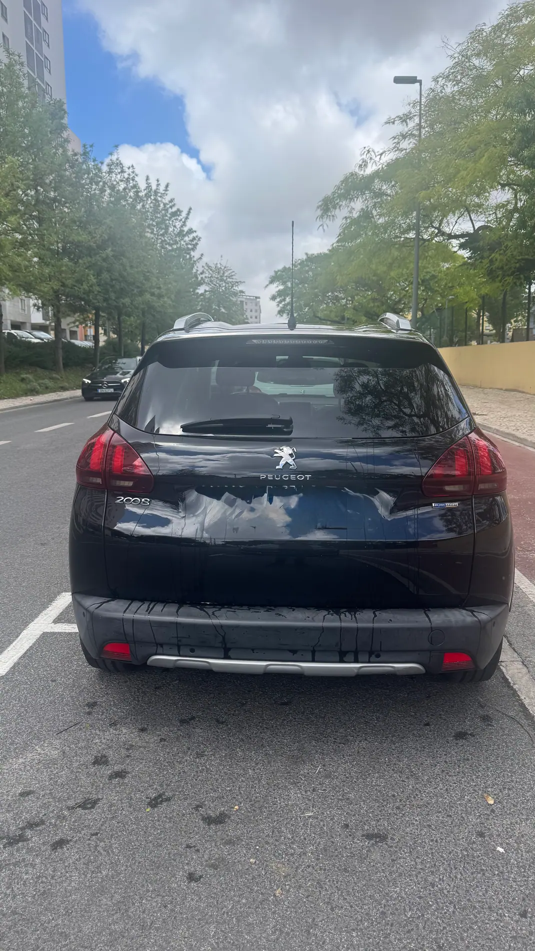 Peugeot 2008 2016 - 7500 EUR, 99650 km - AUTO.MOTO.pt - 99650km - foto 3 de 5