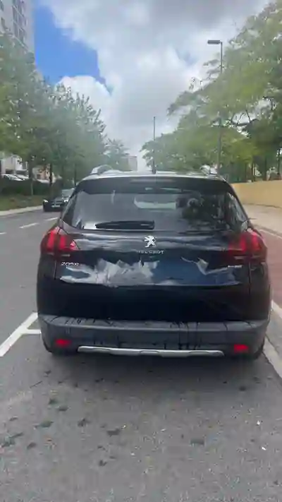 Peugeot 2008 2016 - 7500 EUR, 99650 km - AUTO.MOTO.pt - 99650km - foto 3 de 5