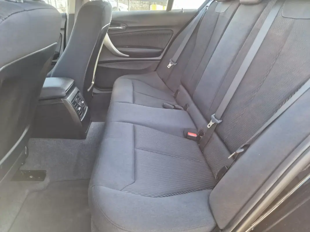 BMW 118 2013 - 14990 EUR, 153210 km - AUTO.MOTO.pt - 153210km - foto 21 de 24