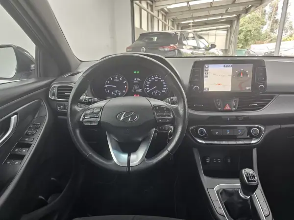 Hyundai i30 SW 2018 - 12950 EUR, 117053 km - AUTO.MOTO.pt - 117053km - foto 15 de 41