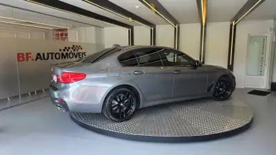BMW 530 2019 - 19900 EUR, 298200 km - AUTO.MOTO.pt - 298200km - foto 7 de 57