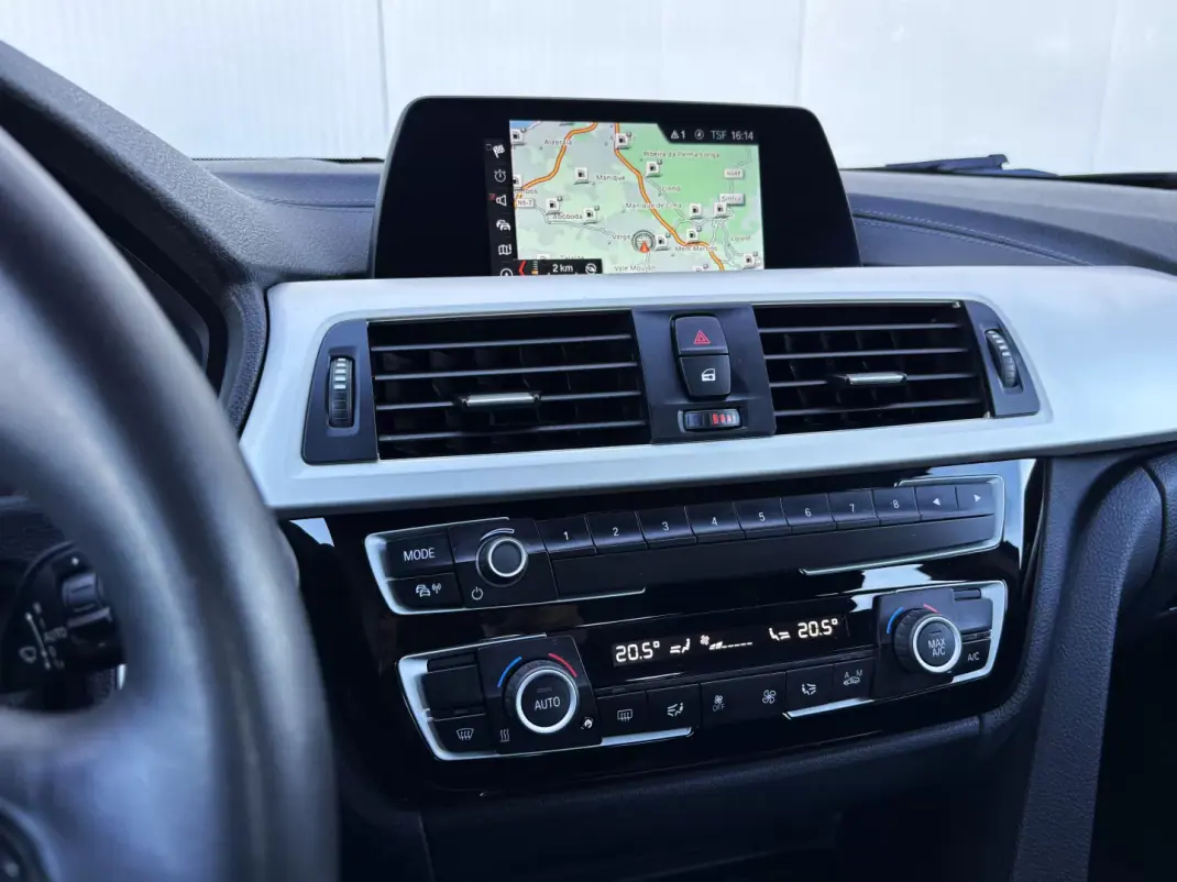 BMW 418 Gran Coupé 2019 - 24950 EUR, 45000 km - AUTO.MOTO.pt - 45000km - foto 28 de 48