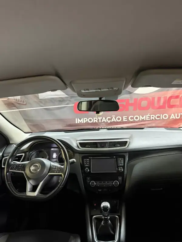 Nissan Qashqai 2018 - 14900 EUR, 136000 km - AUTO.MOTO.pt - 136000km - foto 6 de 9