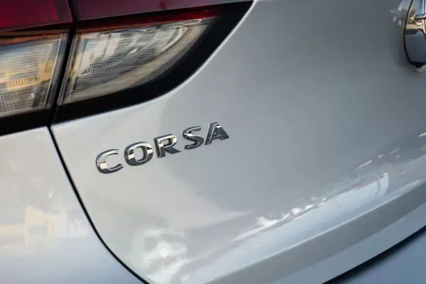 Opel Corsa 2023 - 12999 EUR, 90376 km - AUTO.MOTO.pt - 90376km - foto 5 de 20