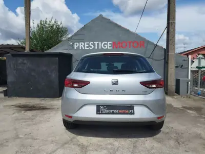 SEAT Leon 2015 - 11750 EUR, 161000 km - AUTO.MOTO.pt - 161000km - foto 7 de 28