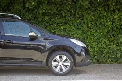 Peugeot 2008 2015 - 11500 EUR, 119000 km - AUTO.MOTO.pt - 119000km - foto 5 de 16