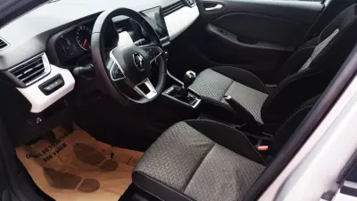 Renault Clio 2021 - 13999 EUR, 129999 km - AUTO.MOTO.pt - 129999km - foto 12 de 39