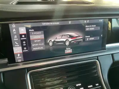 Porsche Panamera 2018 - 60500 EUR, 104962 km - AUTO.MOTO.pt - 104962km - foto 26 de 58