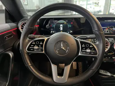 Mercedes-Benz CLA 180 2020 - 26600 EUR, 94040 km - AUTO.MOTO.pt - 94040km - foto 8 de 24