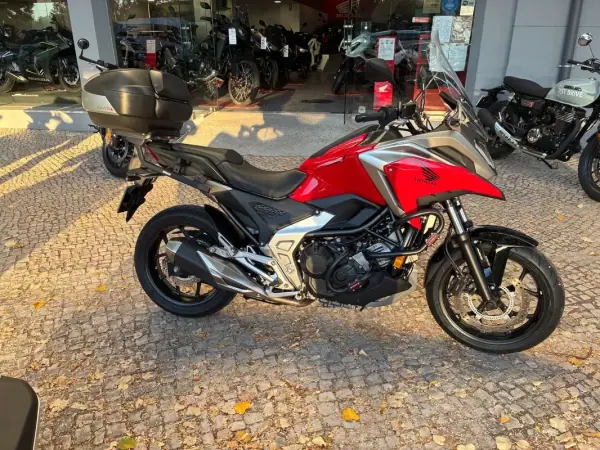 Honda NC750X 2022 — foto 2 de 13