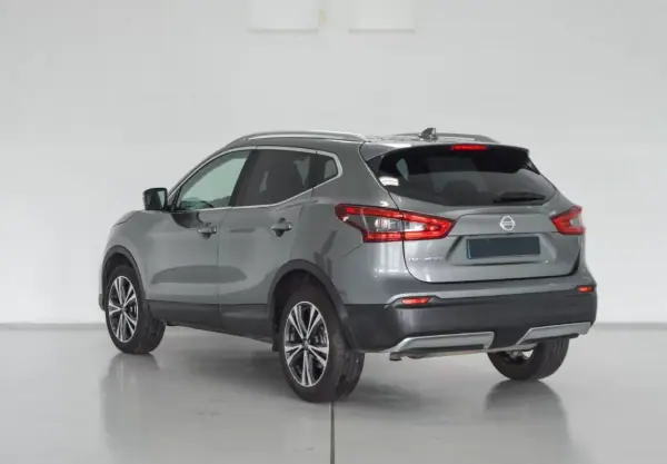 Nissan Qashqai 2018 - 19450 EUR, 106000 km - AUTO.MOTO.pt - 106000km - foto 4 de 28