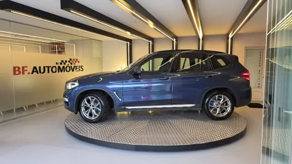 BMW X3 2018 - 26900 EUR, 209342 km - AUTO.MOTO.pt - 209342km - foto 13 de 65