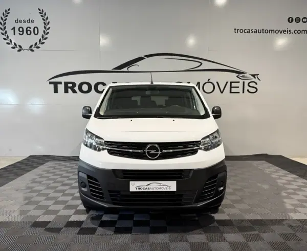 Opel Vivaro 2022 - 32900 EUR, 20415 km - AUTO.MOTO.pt - 20415km - foto 2 de 50