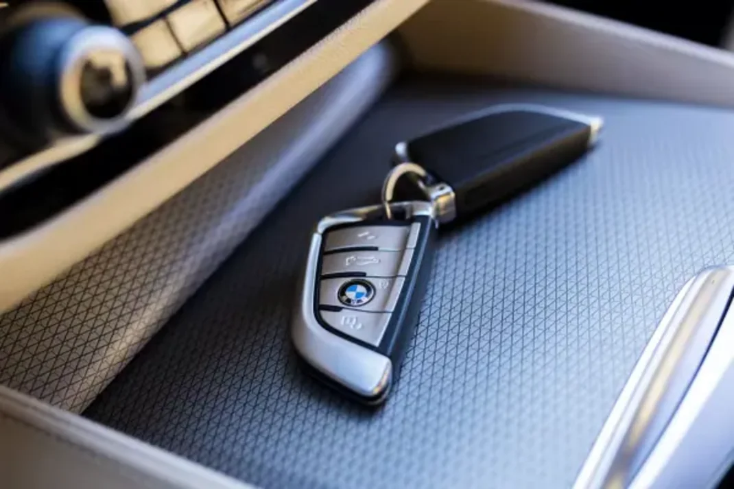 BMW 530e 2019 - 26850 EUR, 181810 km - AUTO.MOTO.pt - 181810km - foto 20 de 47