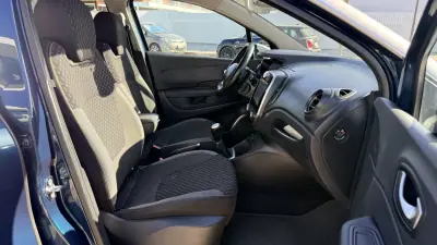 Renault Captur 2018 - 12990 EUR, 149914 km - AUTO.MOTO.pt - 149914km - foto 22 de 44