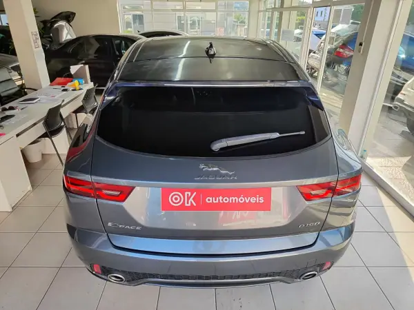 Jaguar E-Pace 2018 - 22500 EUR, 66000 km - AUTO.MOTO.pt - 66000km - foto 10 de 39