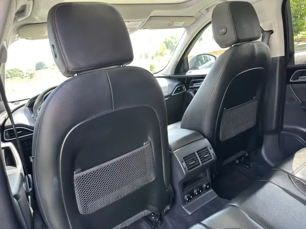 Jaguar F-Pace 2018 - 22500 EUR, 146000 km - AUTO.MOTO.pt - 146000km - foto 55 de 69