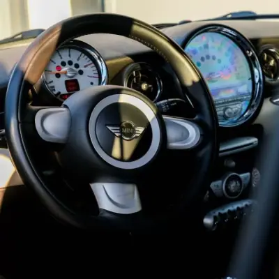 MINI 1000 2009 - 8999 EUR, 162000 km - AUTO.MOTO.pt - 162000km - foto 8 de 14