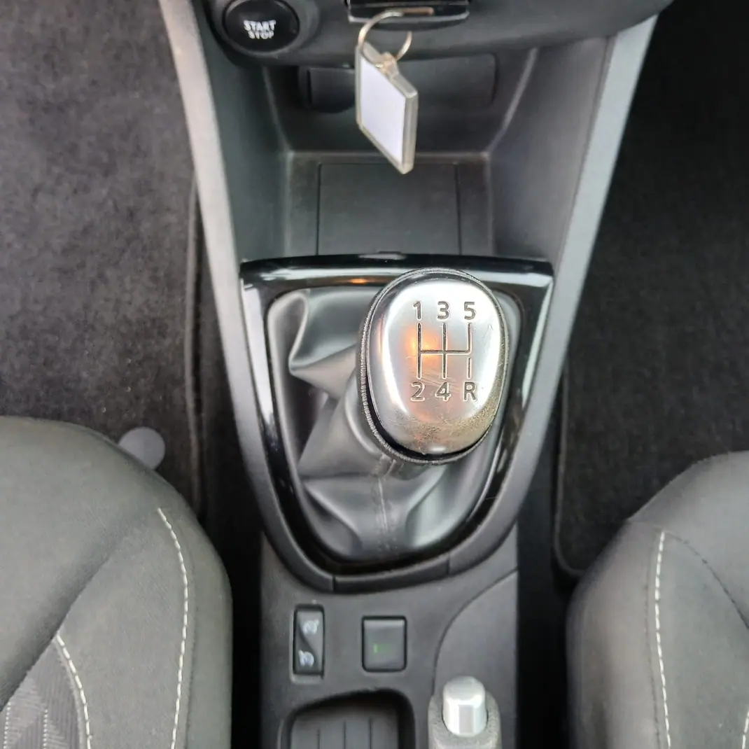 Renault Clio Sport Tourer 2019 - 12900 EUR, 109856 km - 109856km - foto 10 de 15