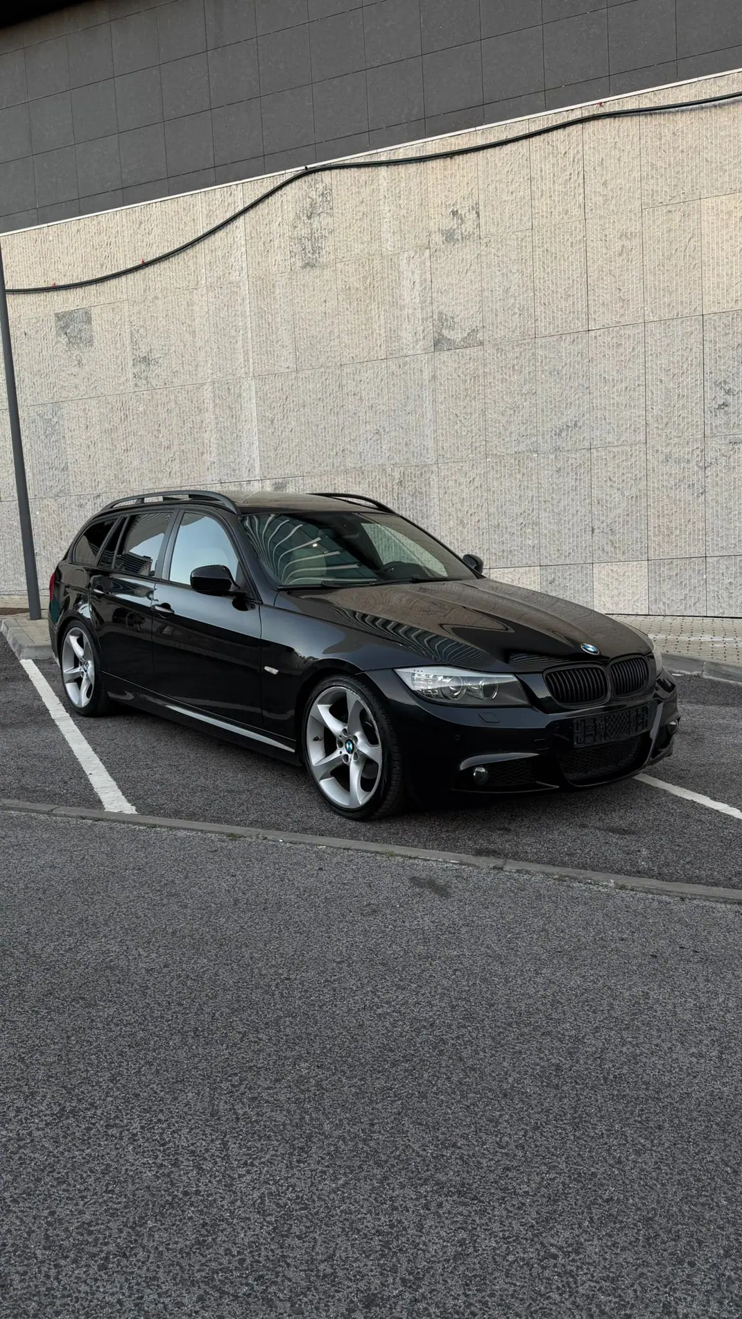 BMW 318 2008 - 9000 EUR, 248000 km - AUTO.MOTO.pt - 248000km - foto 13 de 14