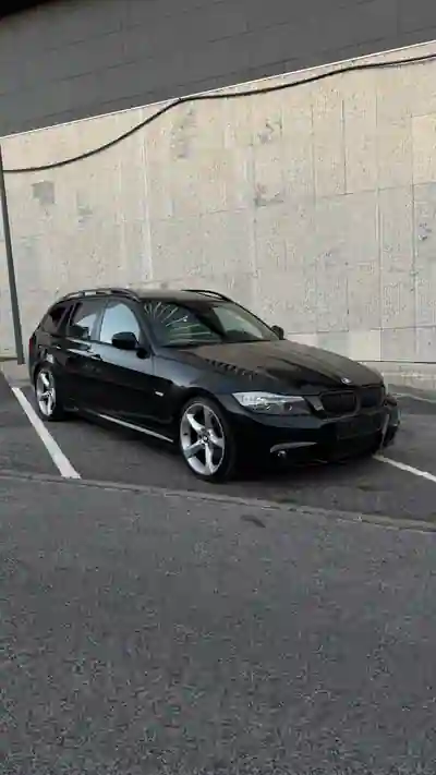 BMW 318 2008 - 9000 EUR, 248000 km - AUTO.MOTO.pt - 248000km - foto 13 de 14