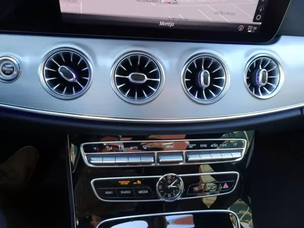 Mercedes-Benz CLS 300 2019 - 46500 EUR, 103200 km - 103200km - foto 39 de 52
