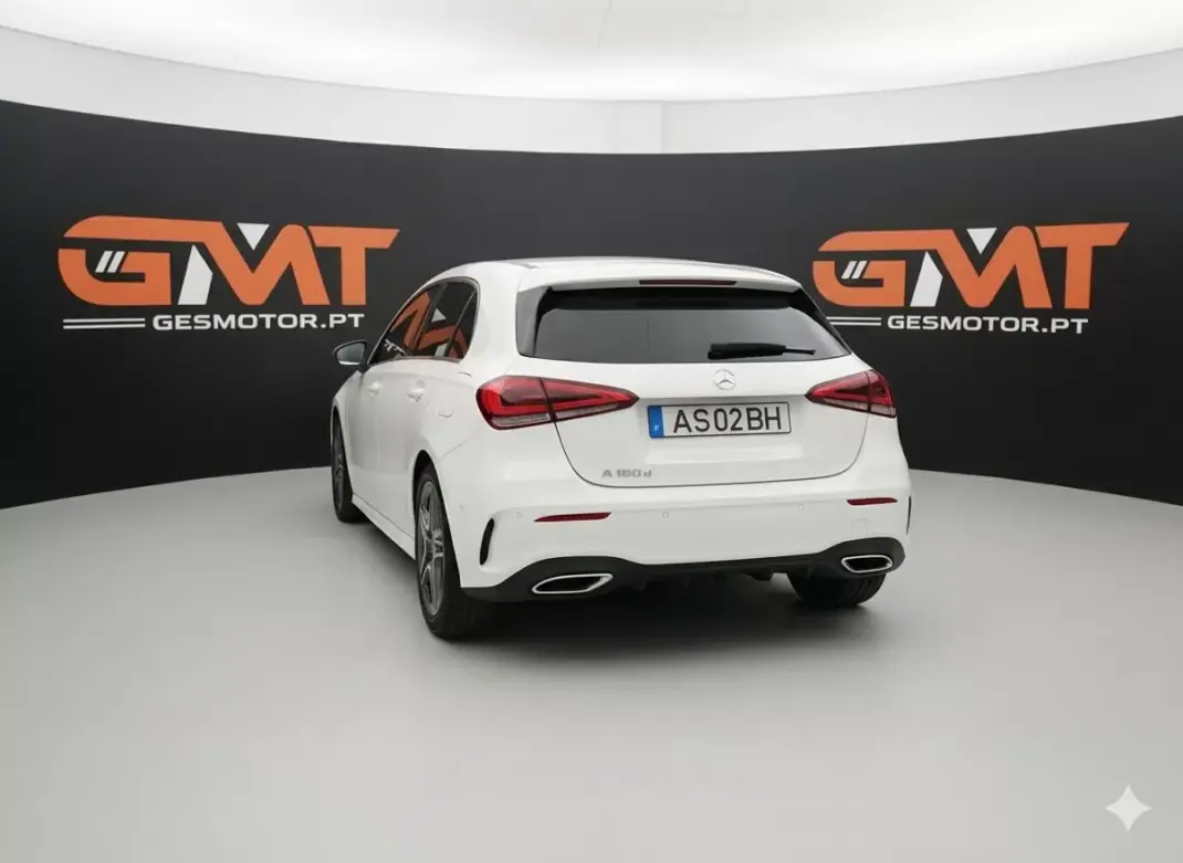Mercedes-Benz A 180 2022 - 29990 EUR, 44000 km - AUTO.MOTO.pt - 44000km - foto 2 de 14