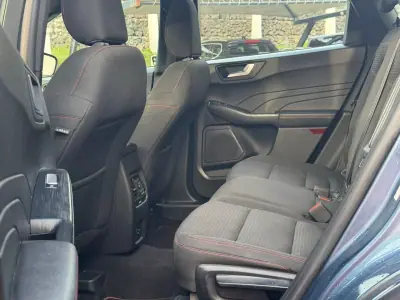 Ford Kuga 2022 - 24990 EUR, 67592 km - AUTO.MOTO.pt - 67592km - foto 13 de 14