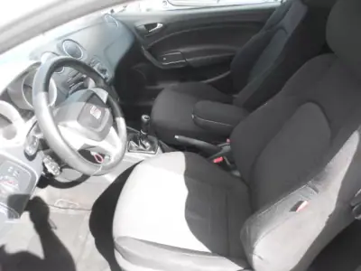 SEAT Ibiza 2008 - 6900 EUR, 349713 km - AUTO.MOTO.pt - 349713km - foto 11 de 14