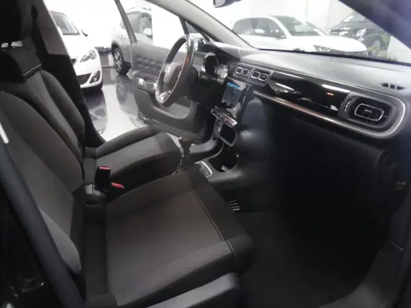 Citroën C3 2021 - 10500 EUR, 80000 km - AUTO.MOTO.pt - 80000km - foto 18 de 27