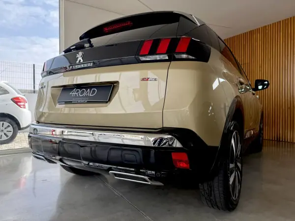 Peugeot 3008 2017 - 18500 EUR, 155000 km - AUTO.MOTO.pt - 155000km - foto 16 de 112