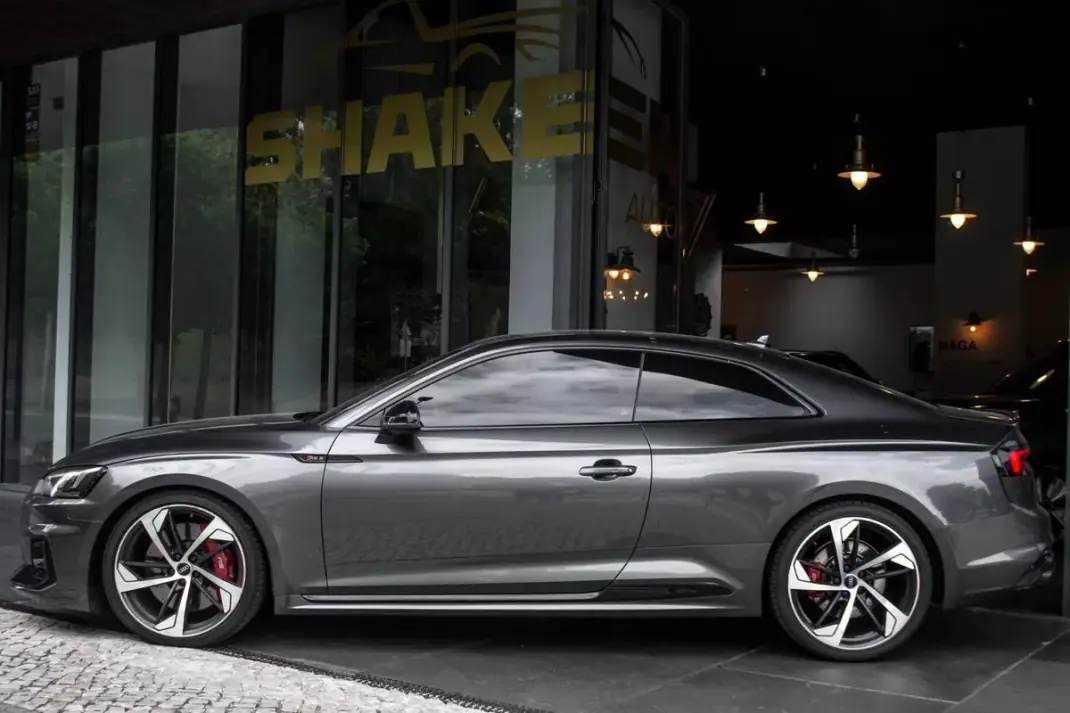 Audi RS5 Sportback 2017 - 53990 EUR, 137529 km - AUTO.MOTO.pt - 137529km - foto 2 de 38