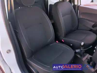 Dacia Dokker 2020 - 17950 EUR, 37215 km - AUTO.MOTO.pt - 37215km - foto 22 de 29