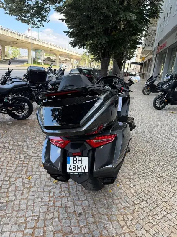 Honda Gold Wing 2024 - 33550 EUR, 21250 km - AUTO.MOTO.pt - 21250km - foto 2 de 8