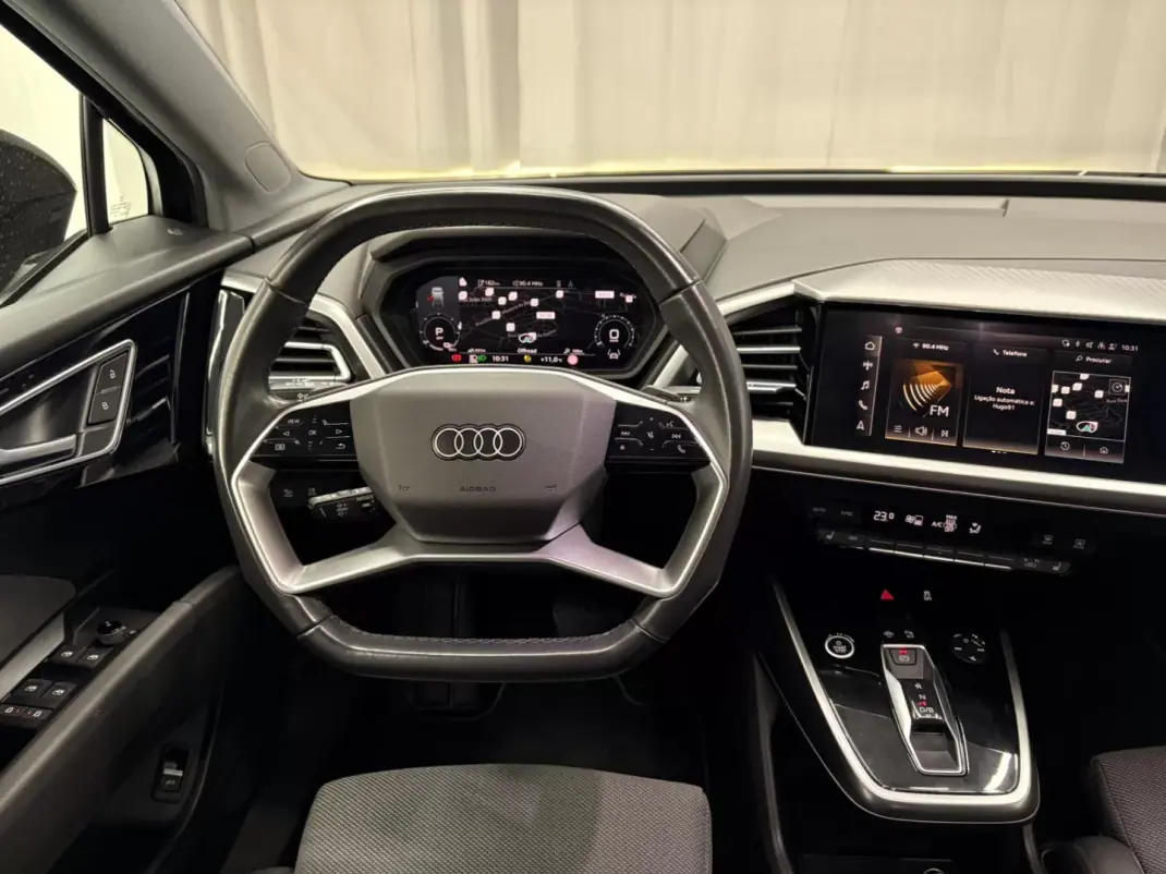 Audi Q4 e-tron 2021 - 25500 EUR, 157000 km - AUTO.MOTO.pt - 157000km - foto 12 de 18