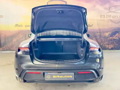 Porsche Taycan 2014 - 64900 EUR, 75512 km - AUTO.MOTO.pt - 75512km - foto 10 de 41