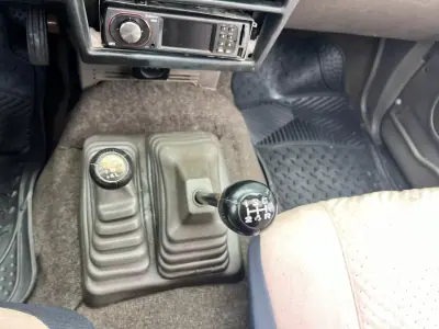 Nissan Terrano 1990 - 7500 EUR, 356940 km - AUTO.MOTO.pt - 356940km - foto 13 de 15