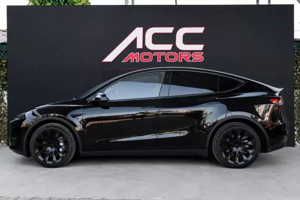 Tesla Model Y 2023 - 36990 EUR, 86000 km - AUTO.MOTO.pt - 86000km - foto 12 de 33