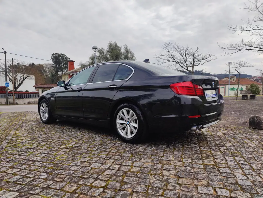 BMW 520 2011 - 14950 EUR, 198974 km - AUTO.MOTO.pt - 198974km - foto 4 de 11