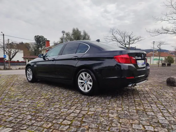 BMW 520 2011 - 14950 EUR, 198974 km - AUTO.MOTO.pt - 198974km - foto 4 de 11