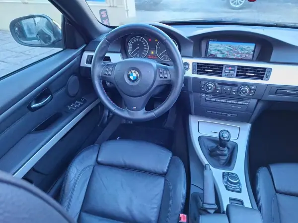 BMW 320 2010 - 14900 EUR, 220000 km - AUTO.MOTO.pt - 220000km - foto 24 de 42