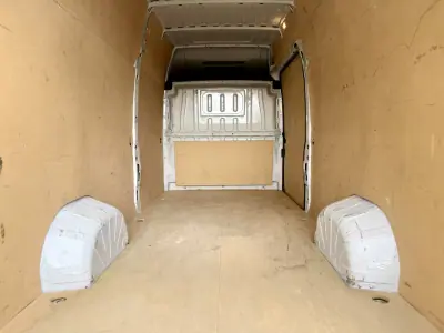 Opel 2023 - 28450 EUR, 75000 km - AUTO.MOTO.pt - 75000km - foto 19 de 20